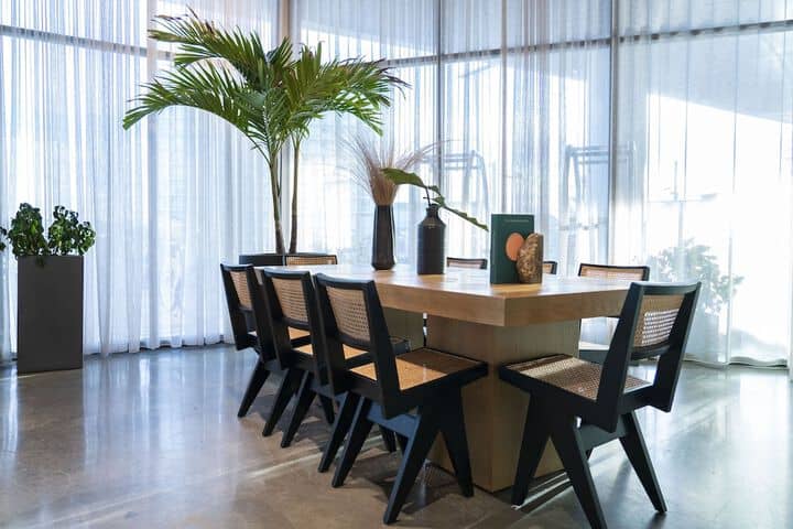 Meeting facility